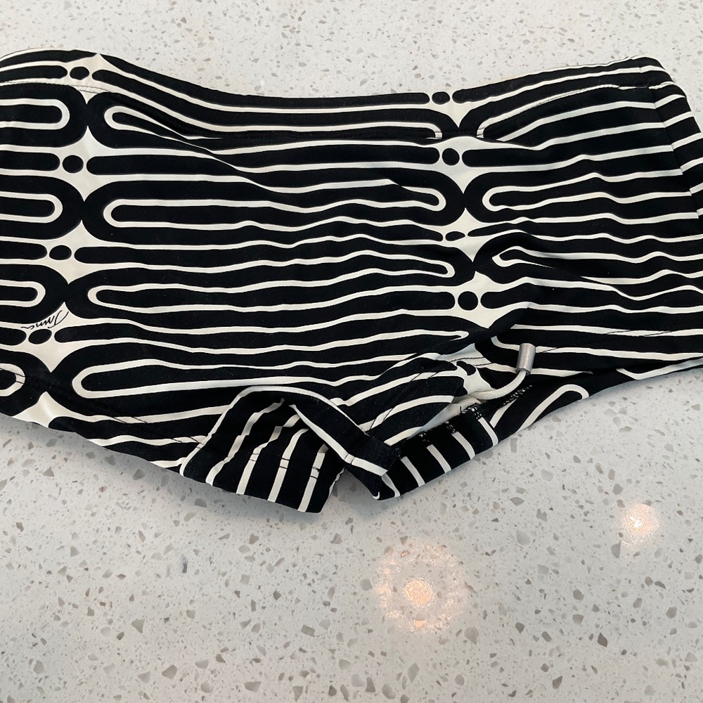 Mr Turk Mens Swimsuit Size M Black & cream